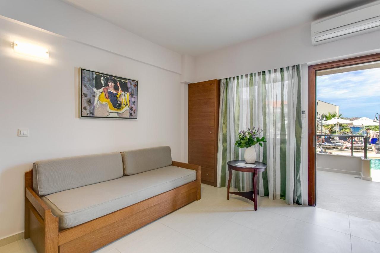 Апартаменти Porto Platanias - Casa Di Porto Екстер'єр фото