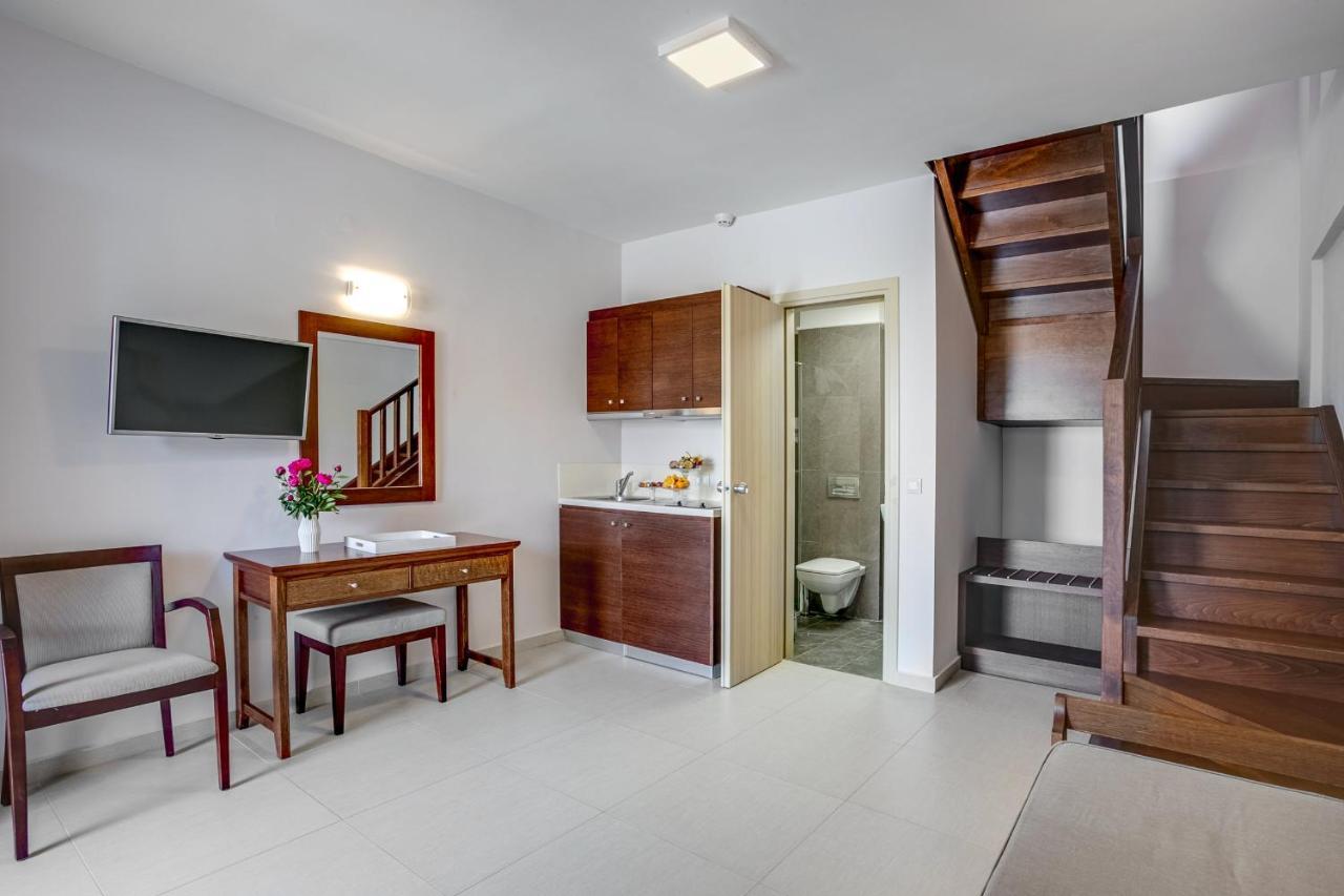 Апартаменти Porto Platanias - Casa Di Porto Екстер'єр фото