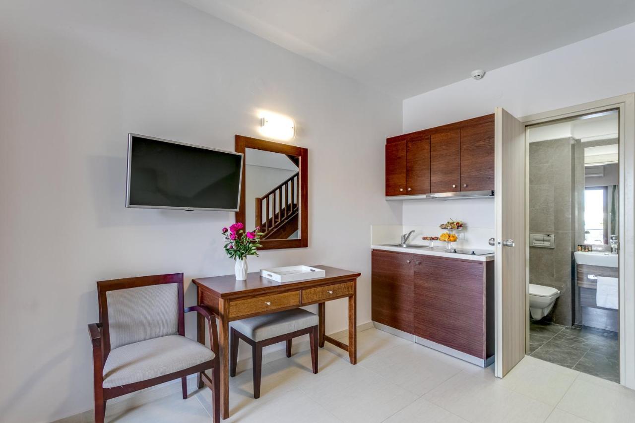Апартаменти Porto Platanias - Casa Di Porto Екстер'єр фото