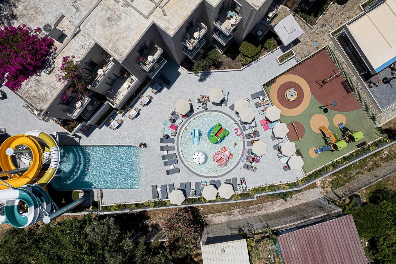Апартаменти Porto Platanias - Casa Di Porto Екстер'єр фото